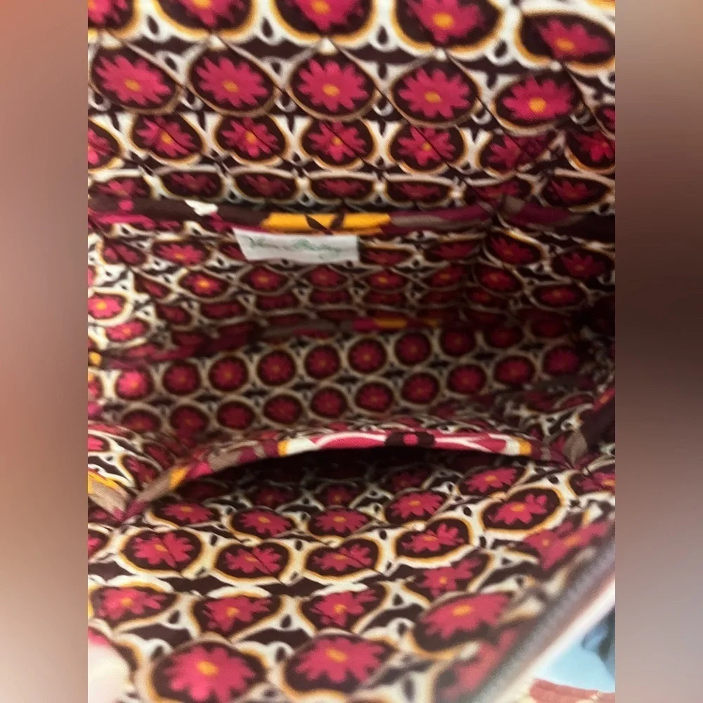 FINAL PRICE Vera Bradley Betsy Collection Bag - Picture 4 of 6